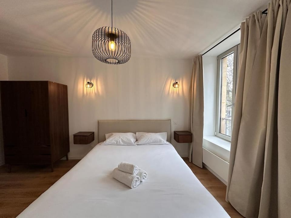 Bed, Photo of the whole room, Bedroom, towels, wardrobe