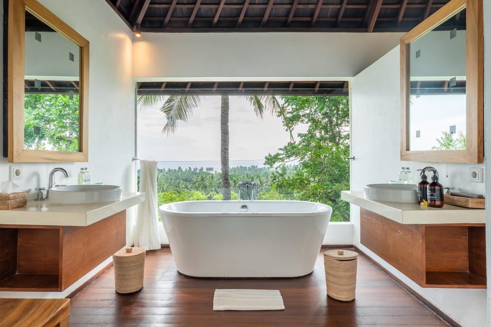 Bathroom, Sea view, Bath