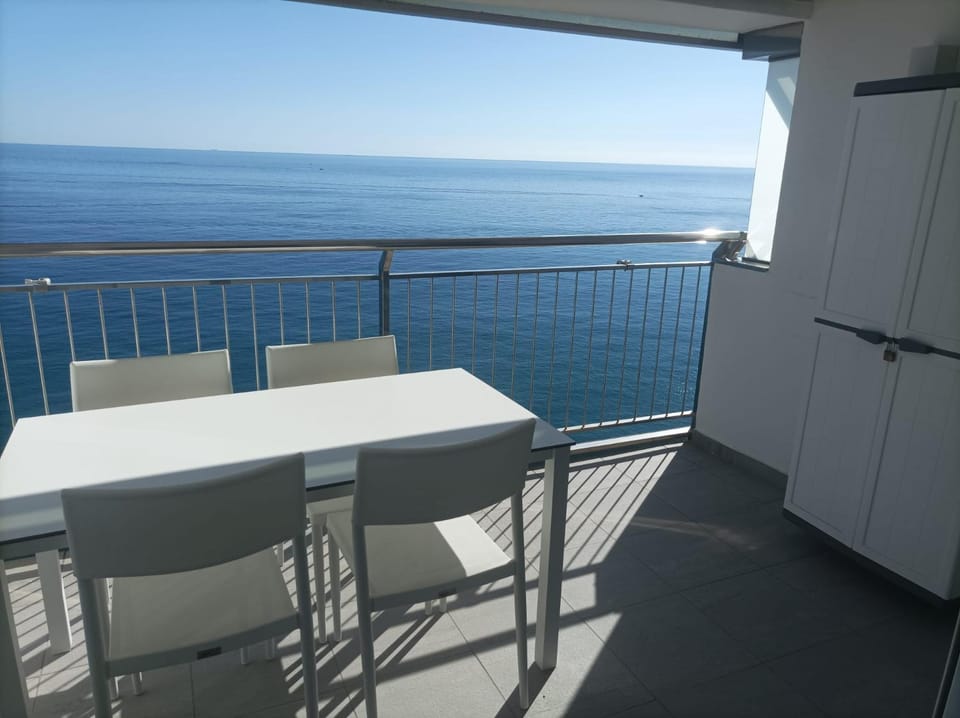Sea view, Sea view