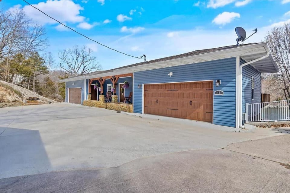 Property building, Day