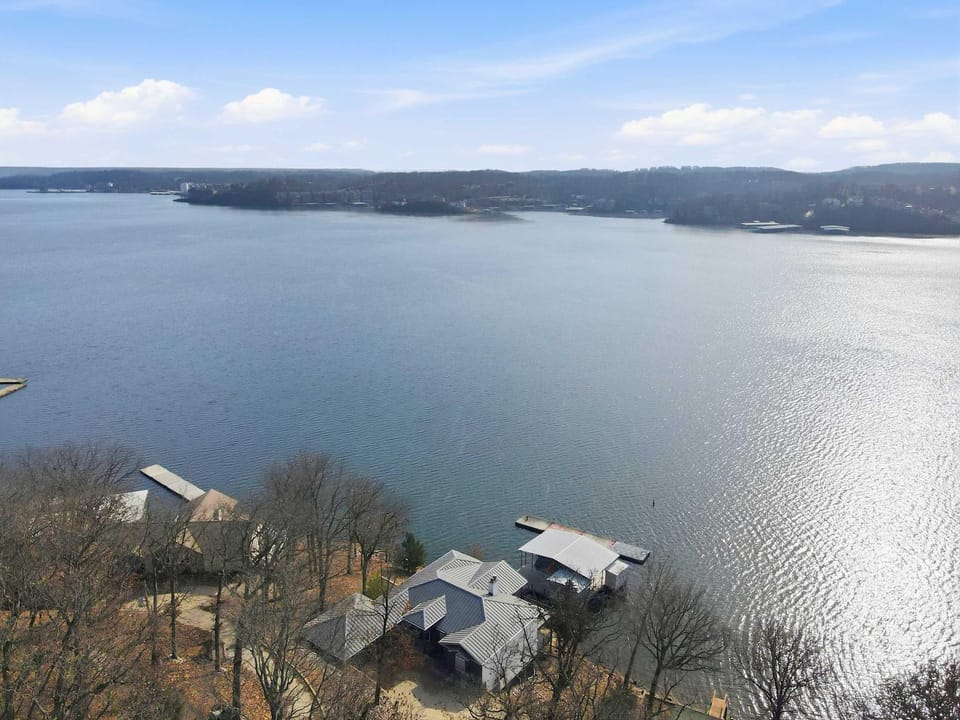 Nearby landmark, Day, Natural landscape, Activities, Bird's eye view