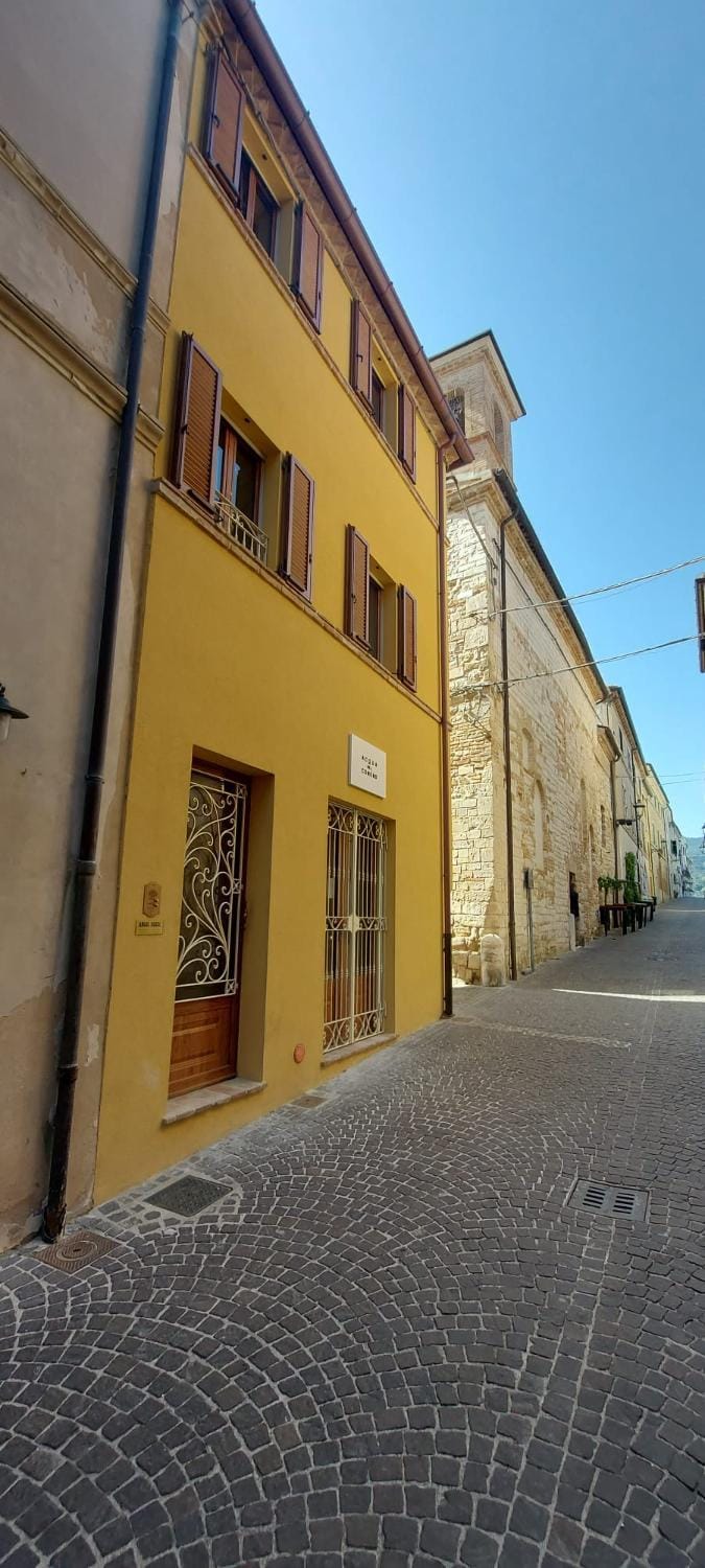 Angolhouse 1 Apartment in Sirolo