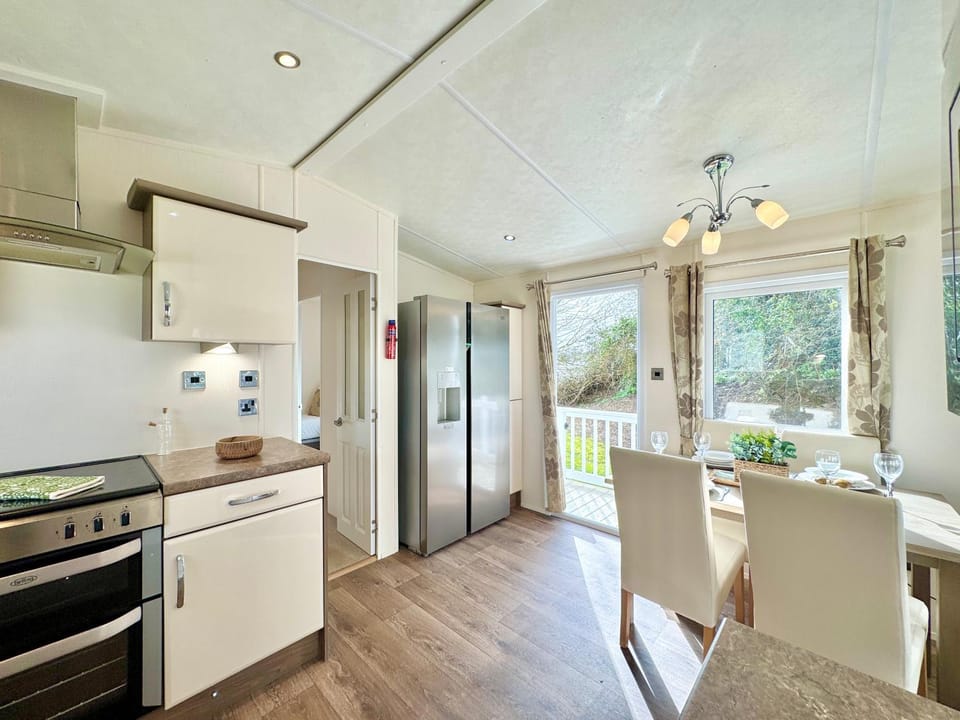 Oaklands Holiday Park Campground/ 
RV Resort in Tendring District
