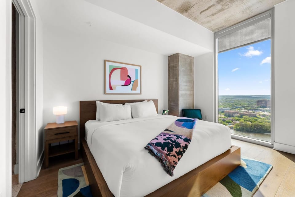 Luxury Downtown Austin Condo Near Rainey St by Barcle House in Austin