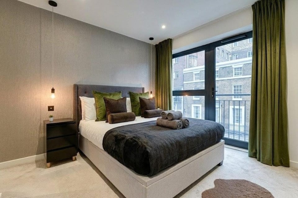 Bed, Photo of the whole room, Bedroom, hair dryier, heating, internet, towels, wardrobe