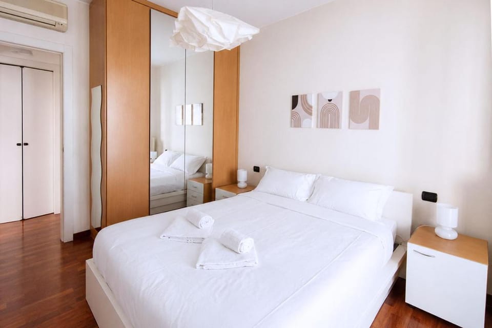 Bed, Bedroom, wardrobe