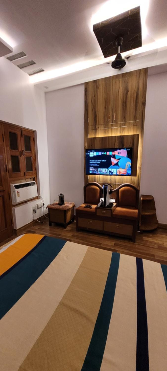 Communal lounge/ TV room, TV and multimedia, Evening entertainment, Bedroom