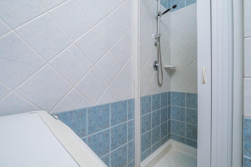 Bathroom, Living room