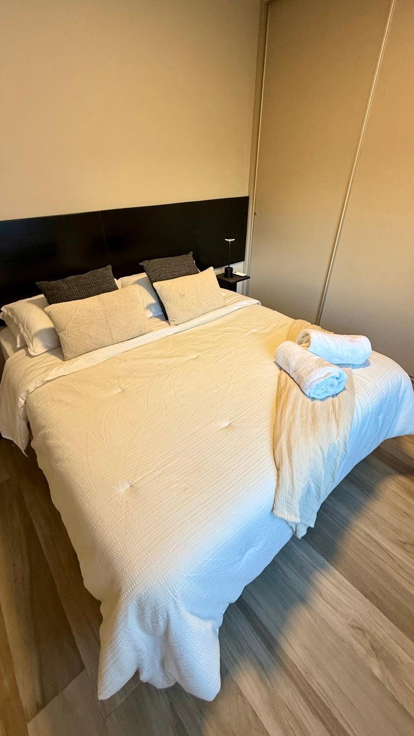 Depto renovado a pasos del Parque San Martín, Quinta Sección Apartment in Mendoza
