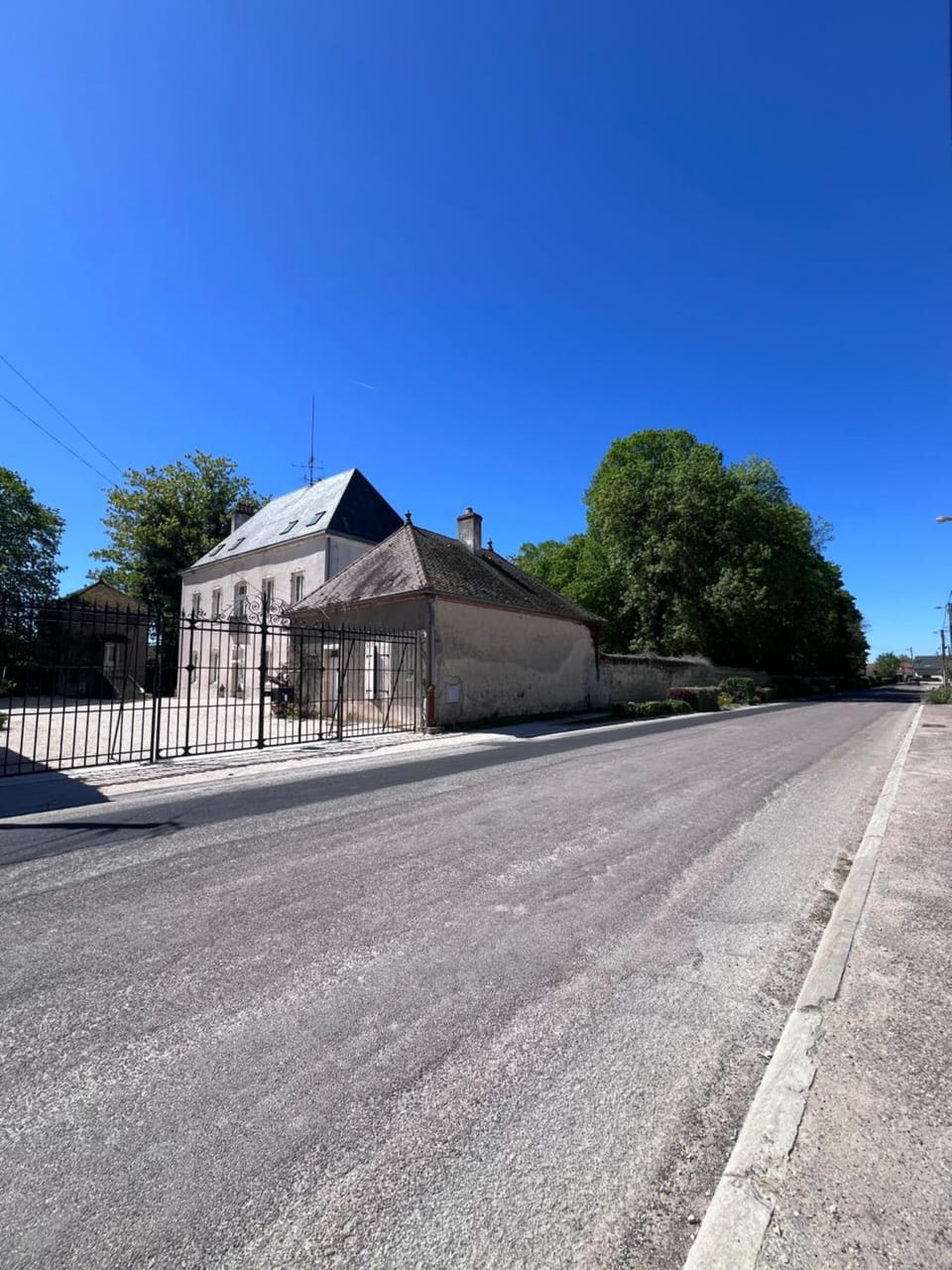 Property building, Neighbourhood, Street view