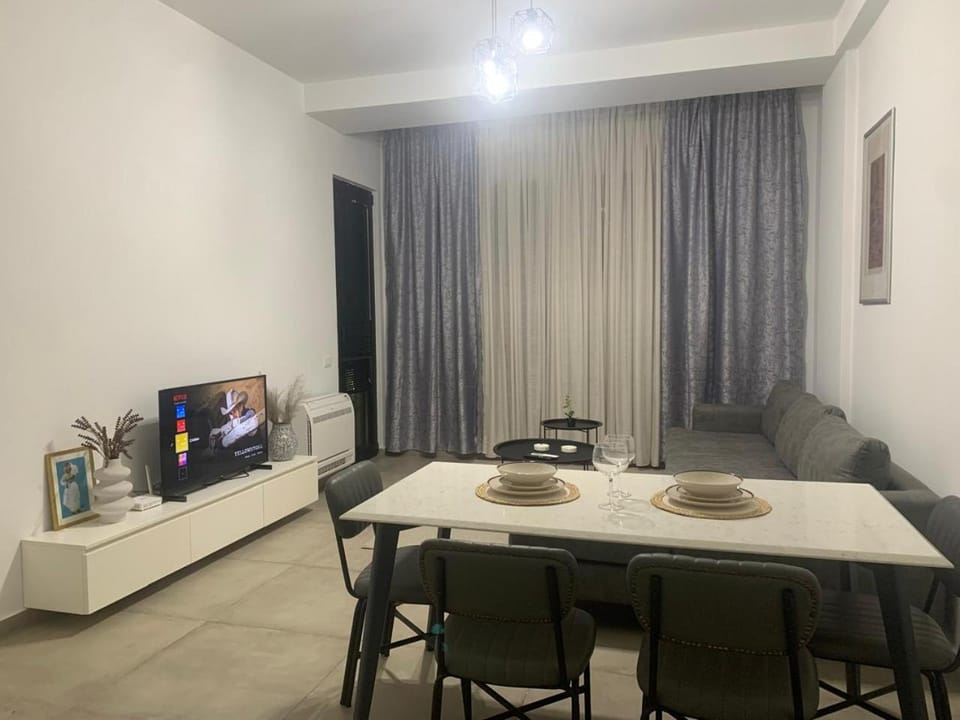 Communal lounge/ TV room, TV and multimedia, Evening entertainment