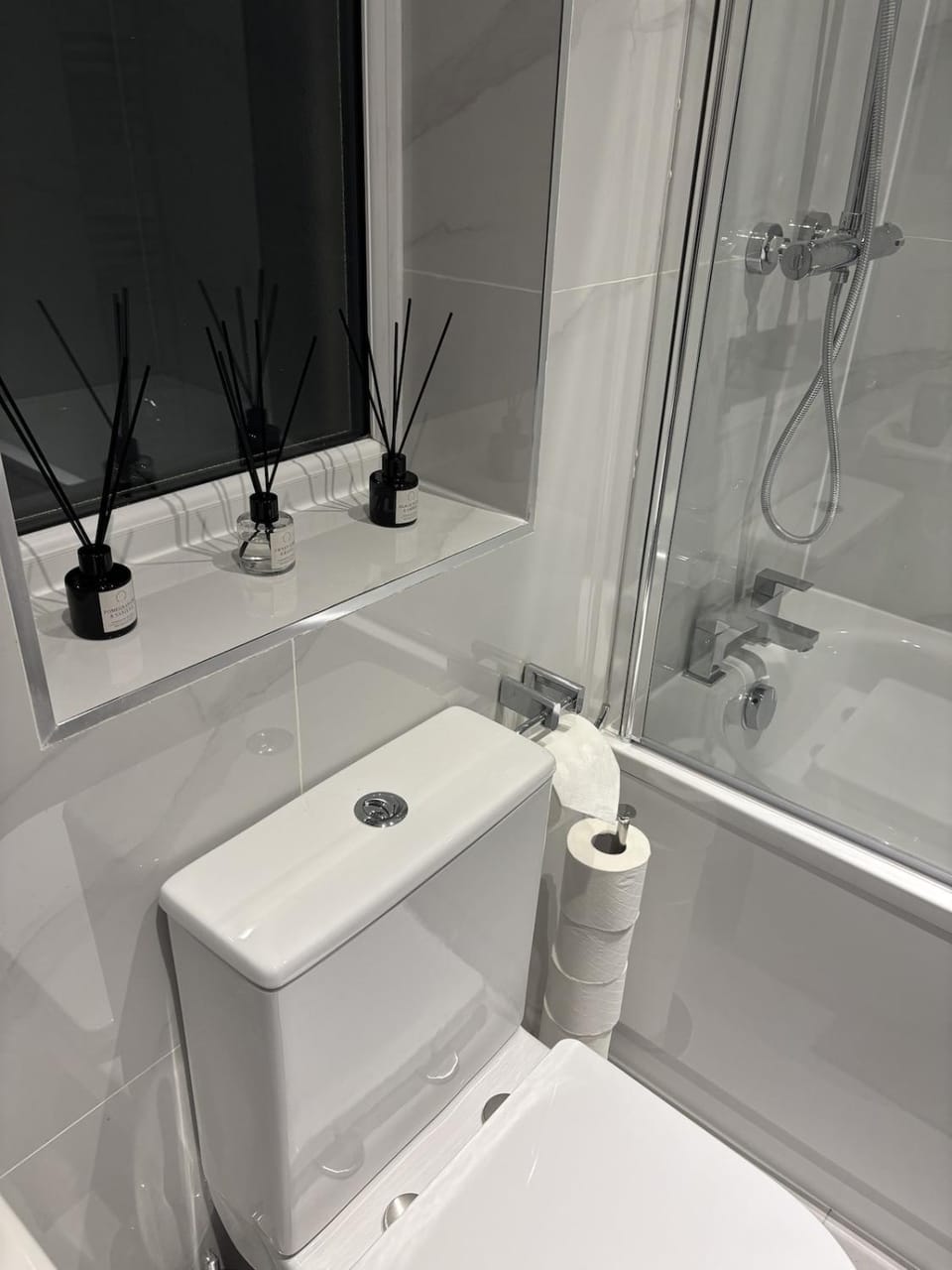 Stylish 1BR Flat in Croydon, Fast Link to Gatwick Apartment in Croydon