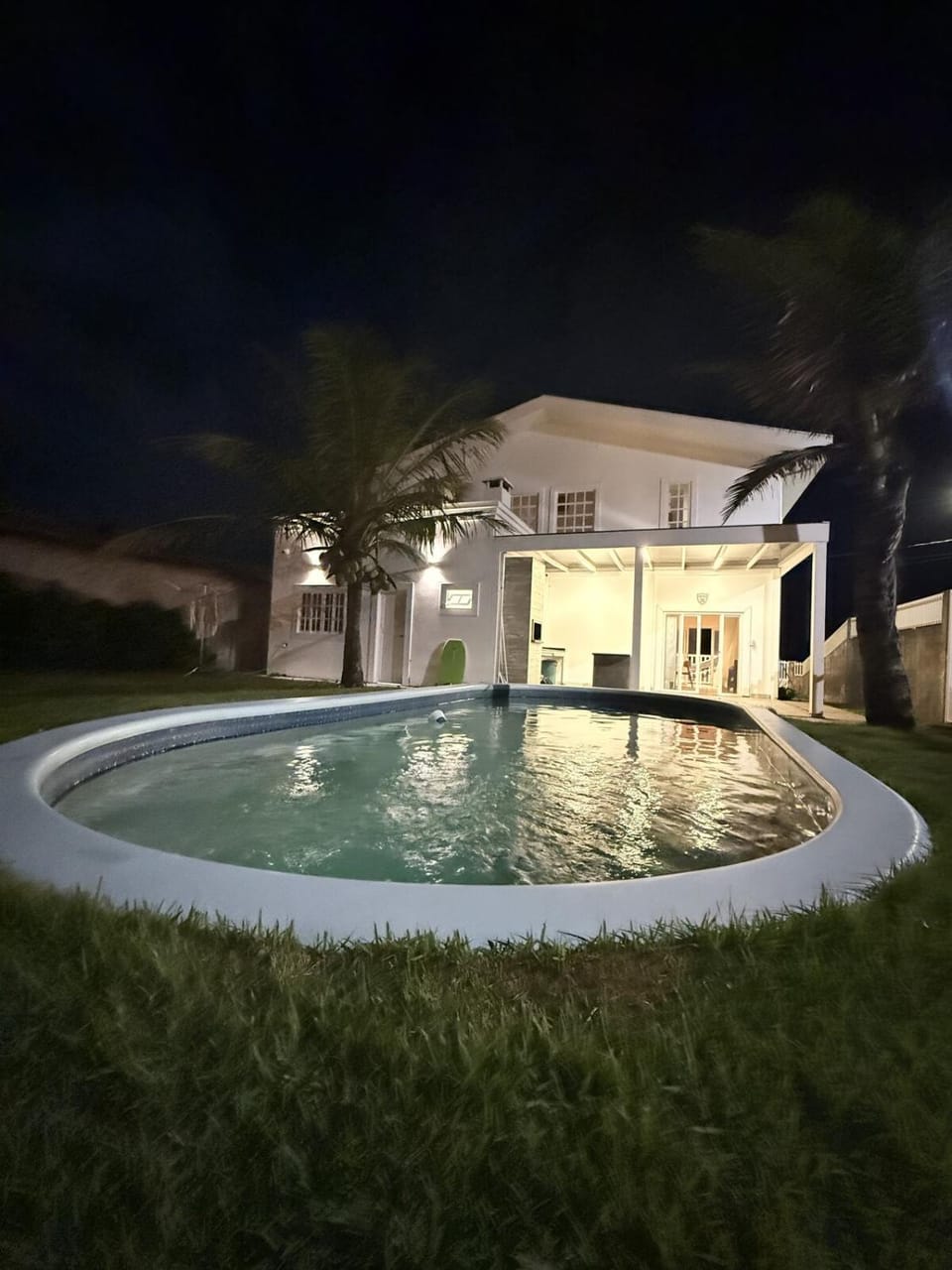 Casa Pé na areia frente mar - 4 suítes com Piscina House in Balneário Barra do Sul