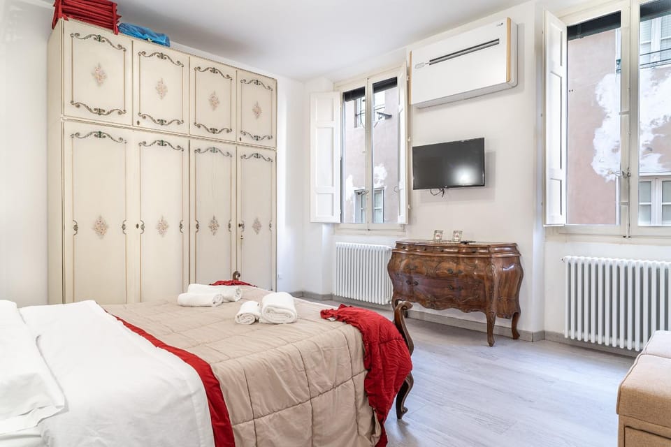 Living room, Bedroom