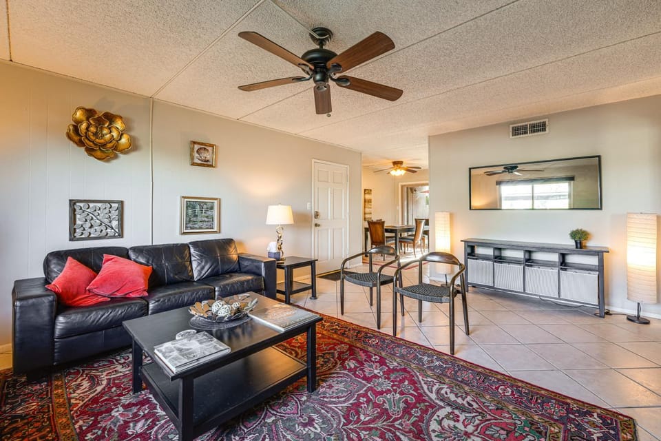 Pool Access & Private Patio! Prime Arcadia Condo House in Paradise Valley