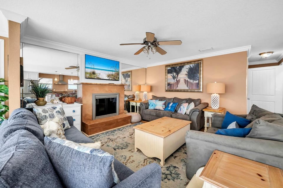 Coconut Breeze House in Sunnyside
