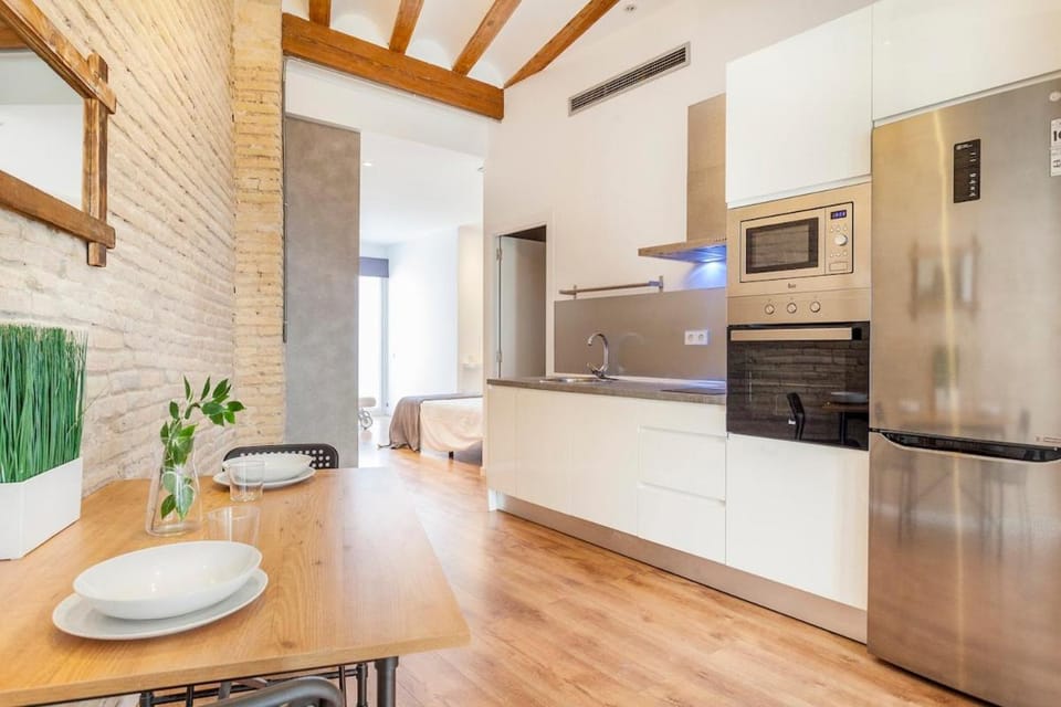 Denia 31 - 6 Suite by Invalencia Apartment in Valencia