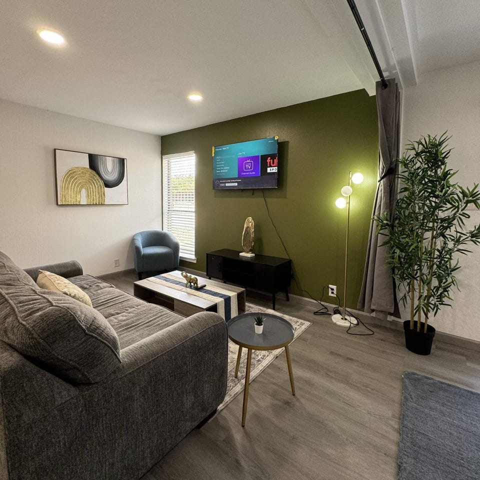 BR Dallas F8 Apartment in Dallas
