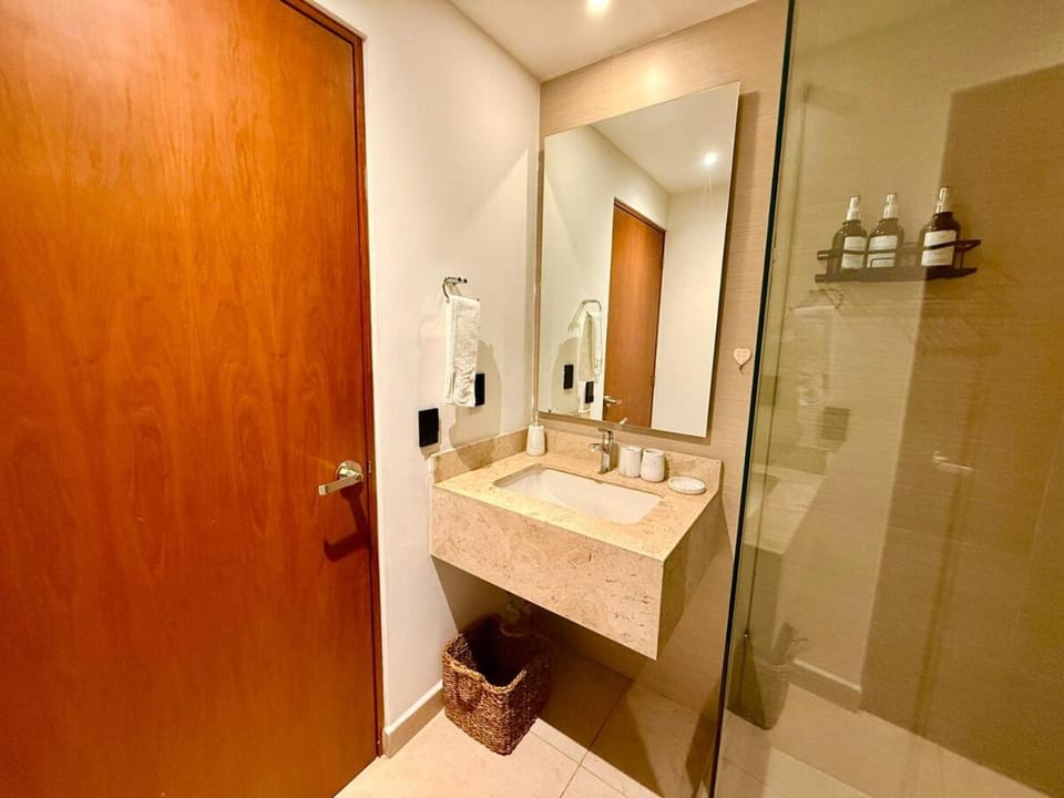 Depa en Be Grand Alto Polanco cerca nueva embajada USA Apartment in Mexico City