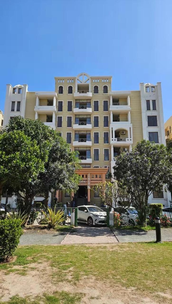 2 Bed Luxury Furnished Apartment in DHA Lahore Apartment in Lahore
