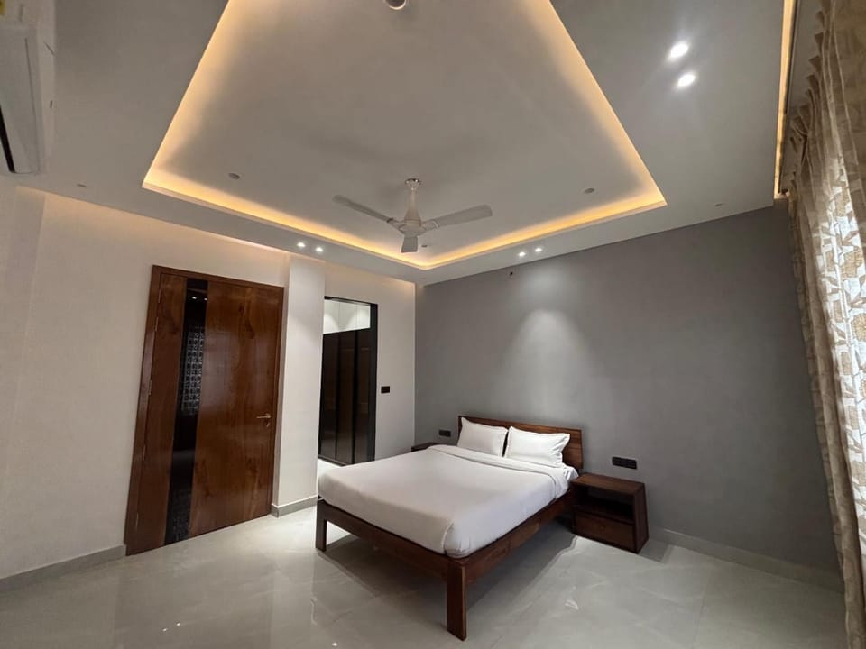 Malti's nest spacious 2bhk by TNT VENTURES Vacation rental in Rishikesh