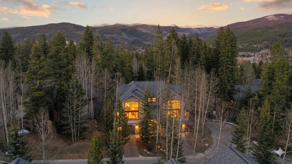 TP50 - Tall Pines Imperial Townhome House in Breckenridge