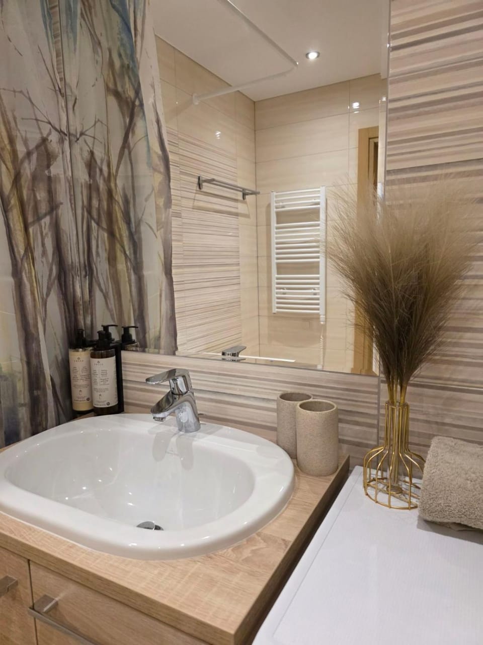 Bathroom, Bath