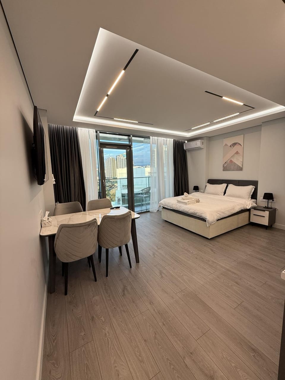 Photo of the whole room