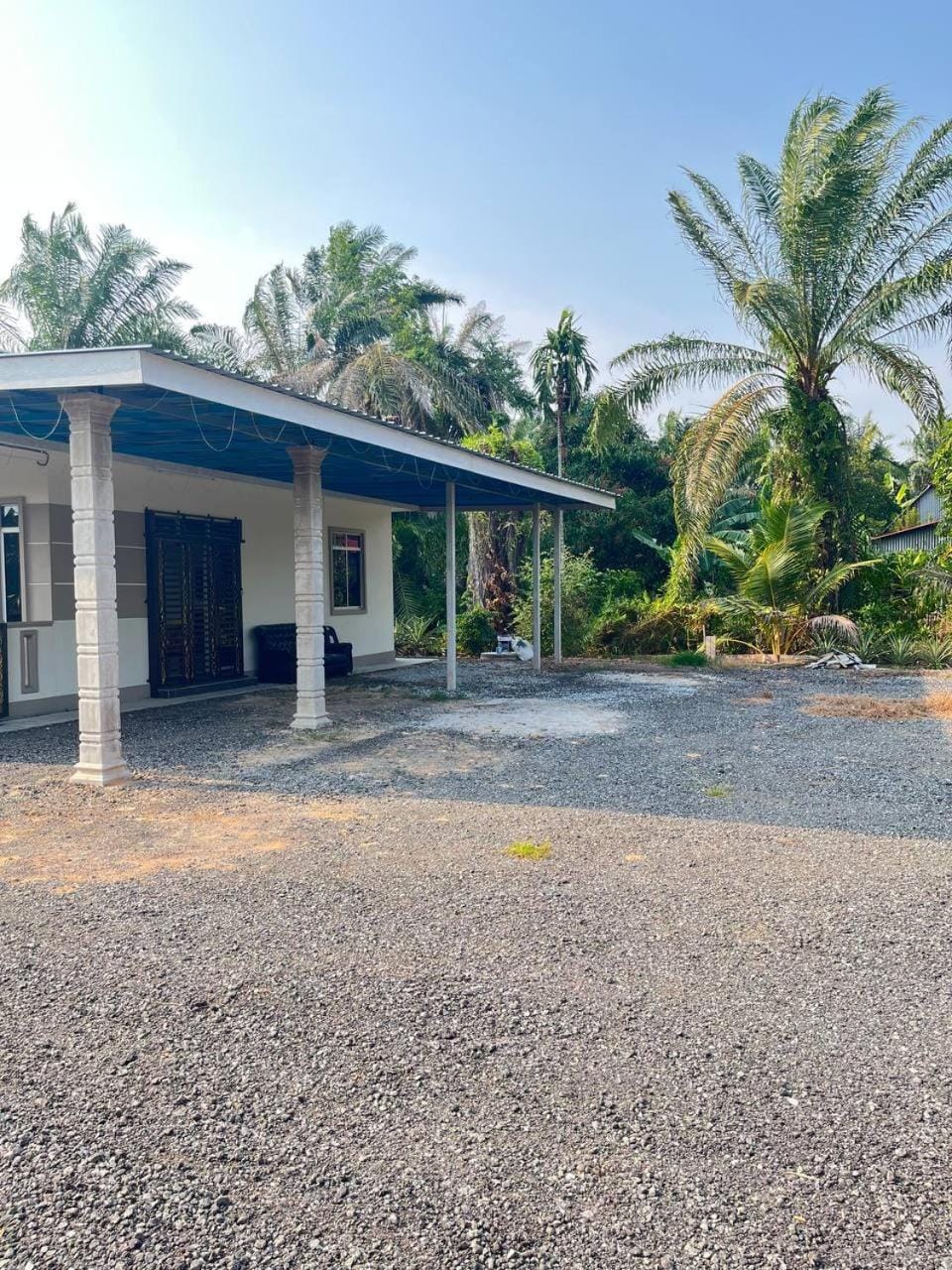 Sawah Golden View Homestay House in Perak