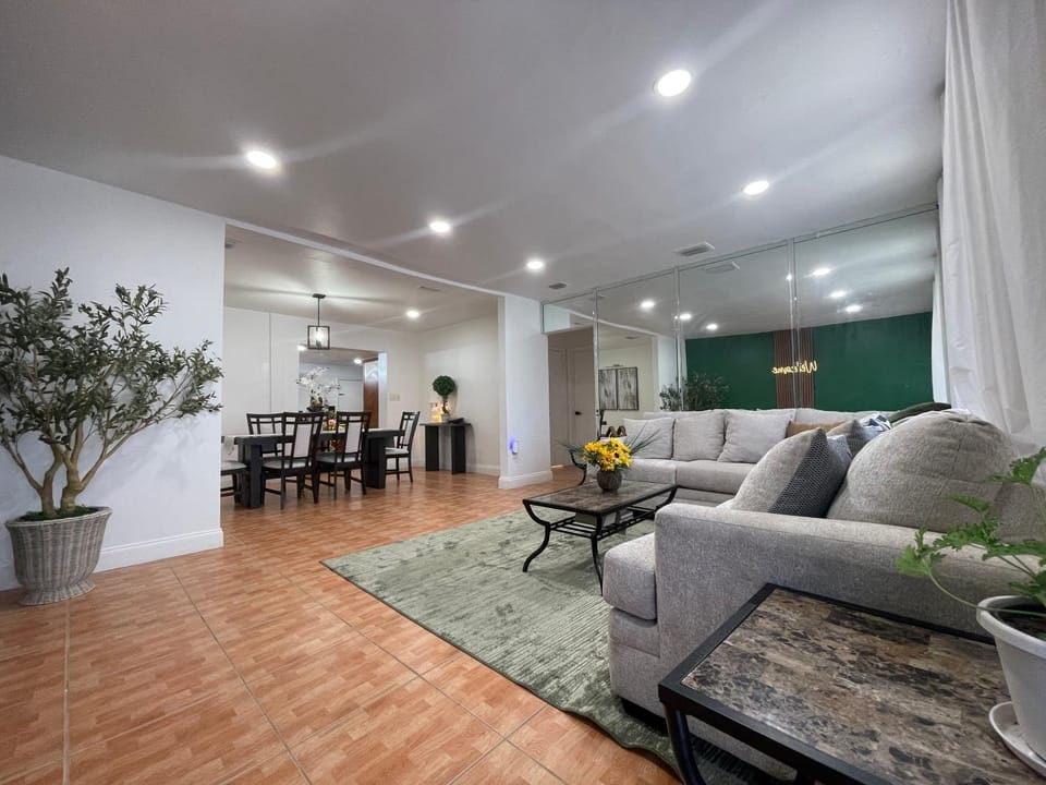 Living room, Dining area, Internal: Not applicable to any particular room