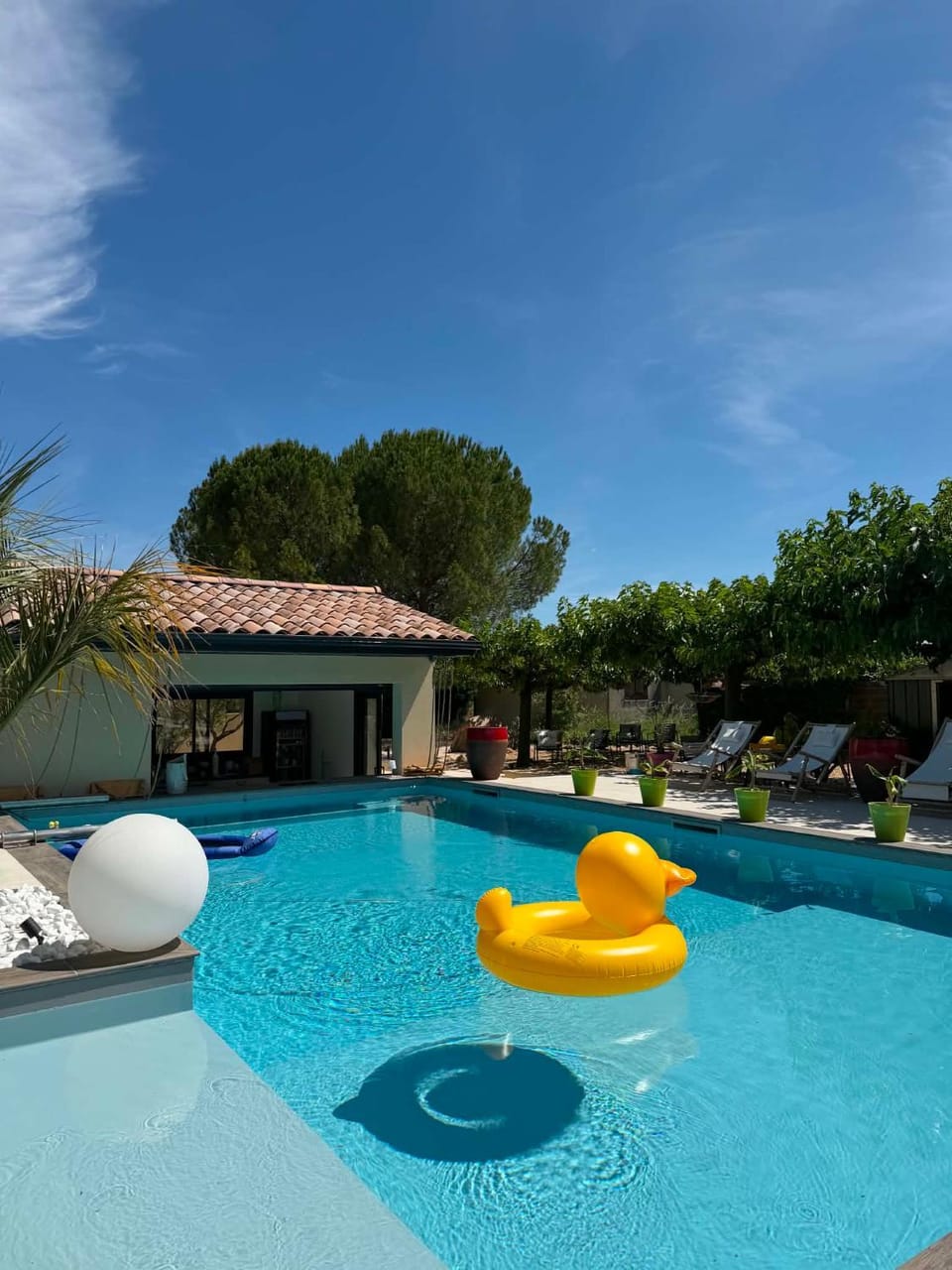 Chic and Chill Guest House, gite Provençal House in Vallon-Pont-d'Arc