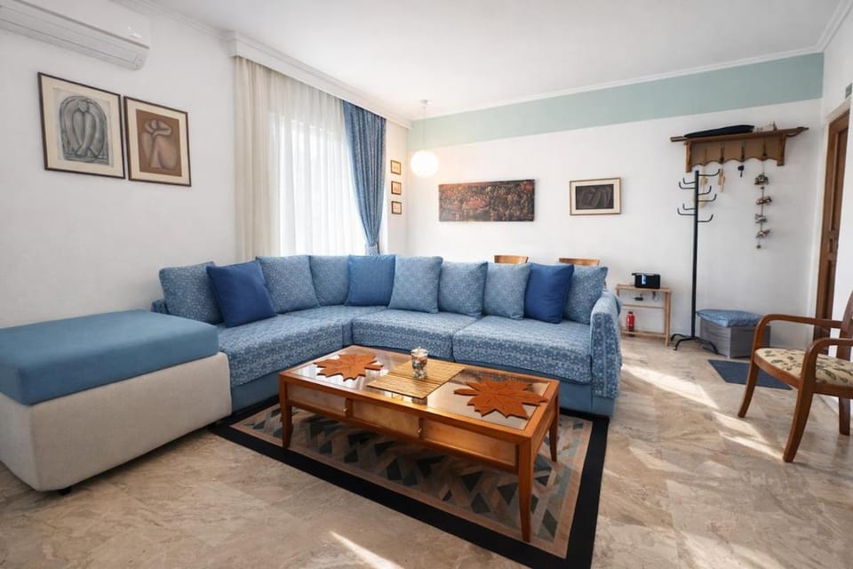 Sunny Terrace Sea View Apt in Piraeus by ΜΡS Apartment in Pireas