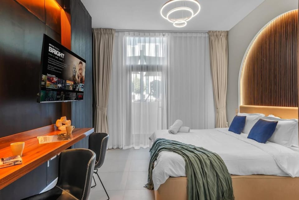 Aljada Business Studio with Balcony and Masjid and Pool Apartment in Al Sharjah