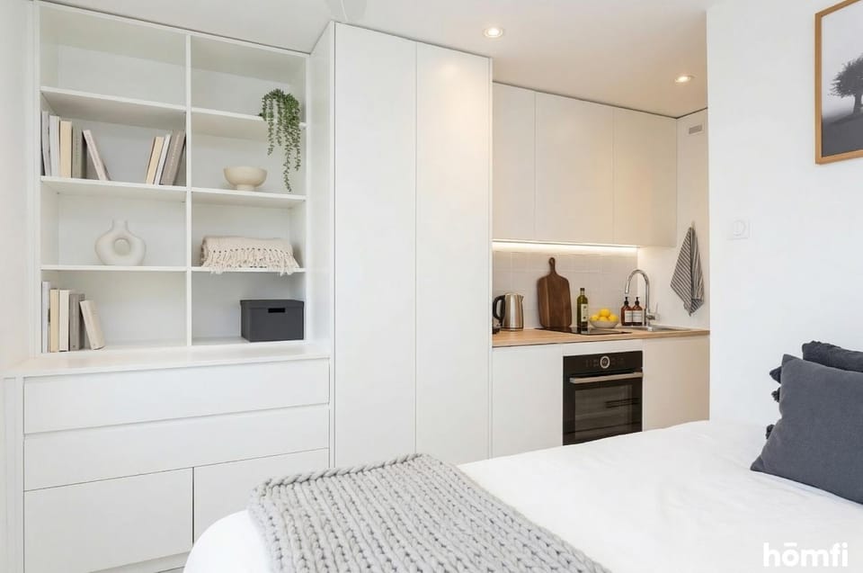 Bed, Kitchen or kitchenette, Photo of the whole room, Bedroom