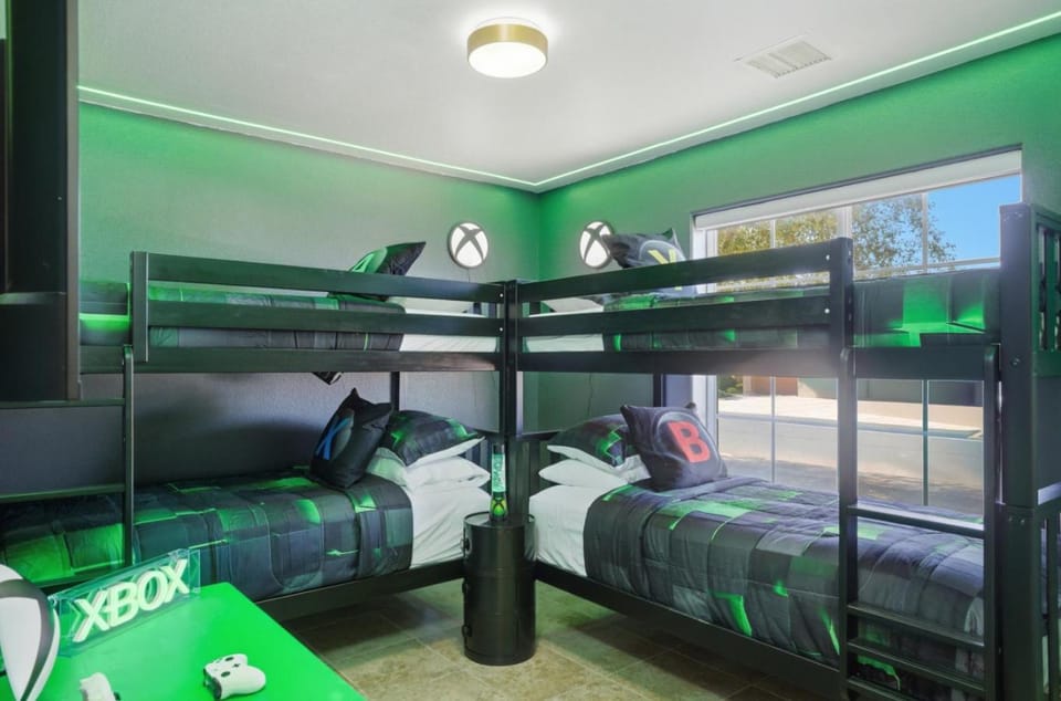 Recharge Ultimate Game Room Theater Heated Pool Villa in Casa Grande