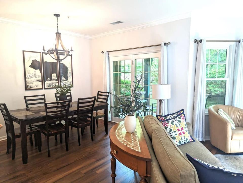 Country Chic New 2 Bed 2 Bath Apartment in Vernon Township