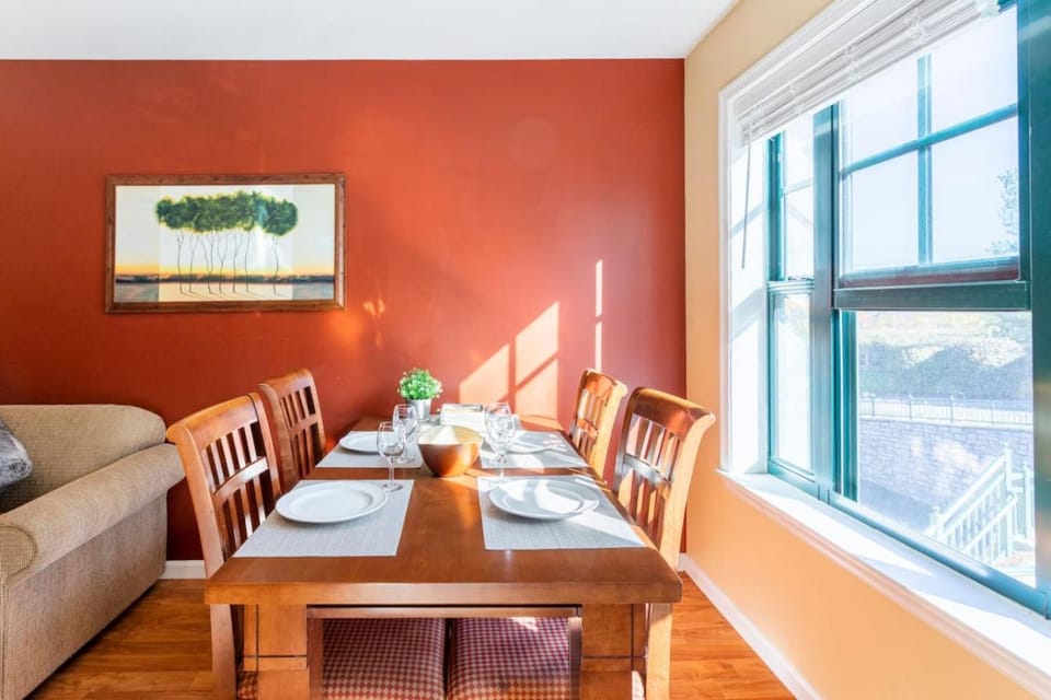 Lodge style getaway 50 miles from NYC patio 207 House in Vernon Township
