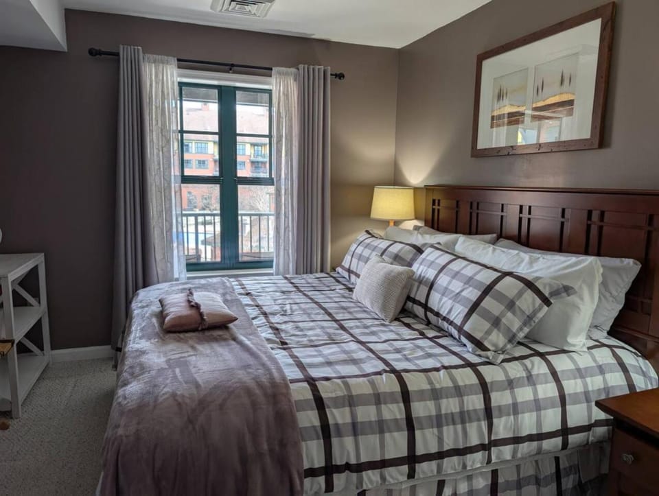 Mt. Slope Great View 1 Bed Condo Apartment in Vernon Township