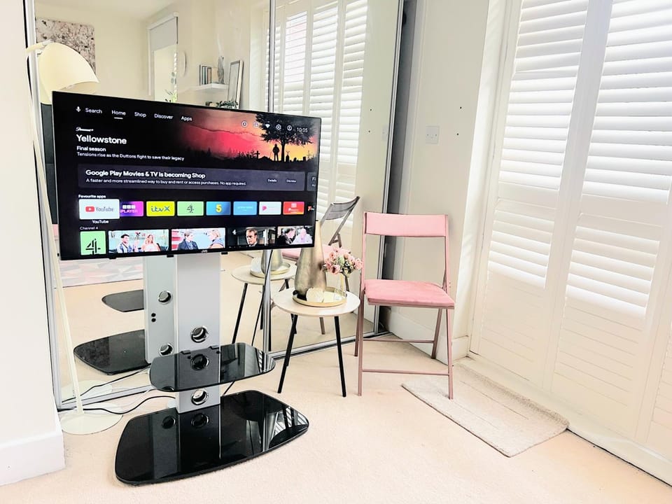 Penthouse Rooms Vacation rental in Basingstoke