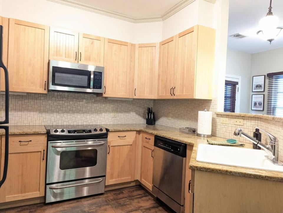 Spacious 3 bed 2 bath Sanctuary Apartment in Vernon Township