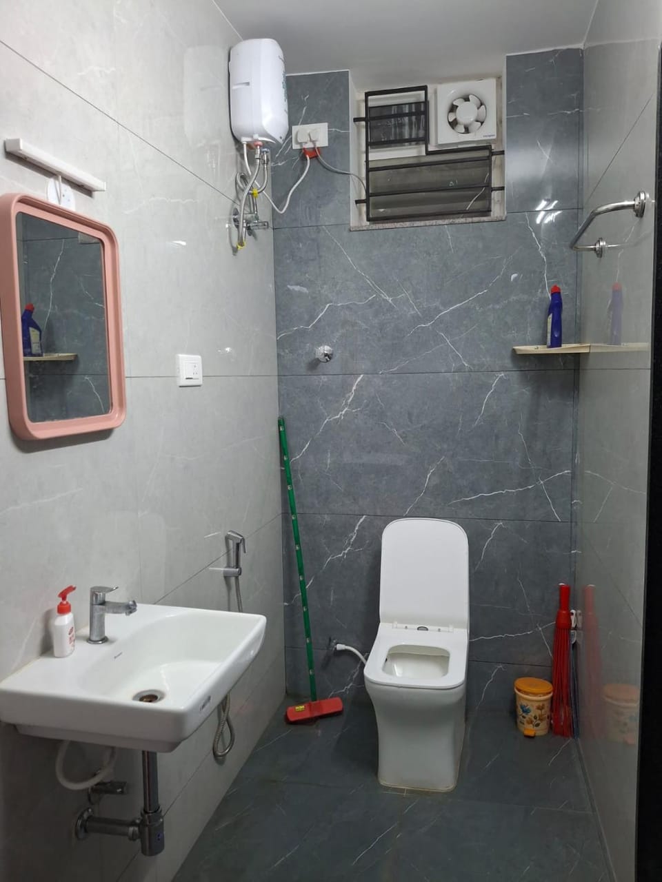 SUMATHY GIRLS HOSTEl Hostel in Chennai