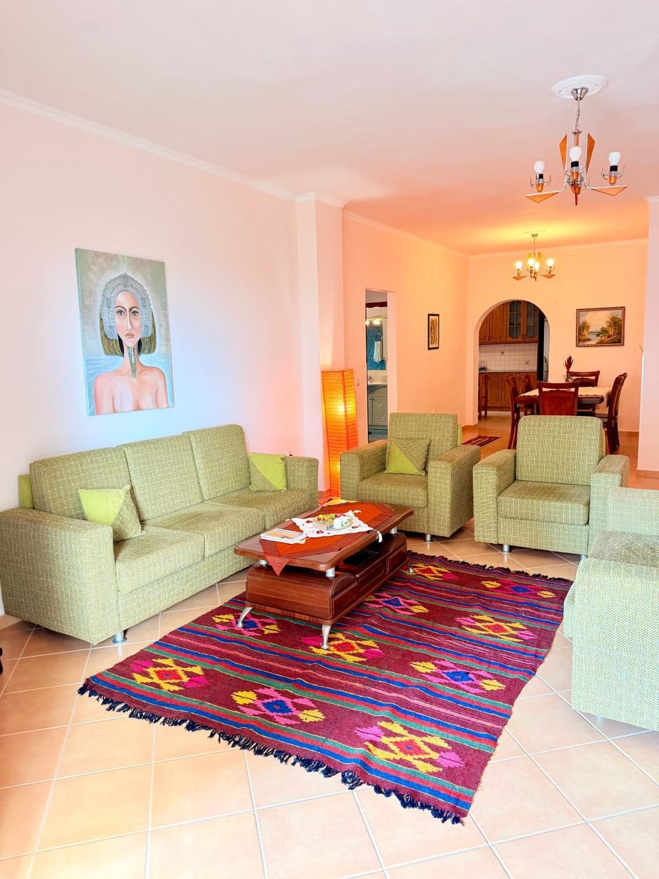 Living room, Seating area