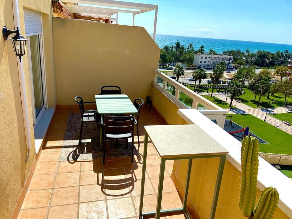 Natural landscape, Solarium, View (from property/room), Balcony/Terrace, Balcony/Terrace, Sea view