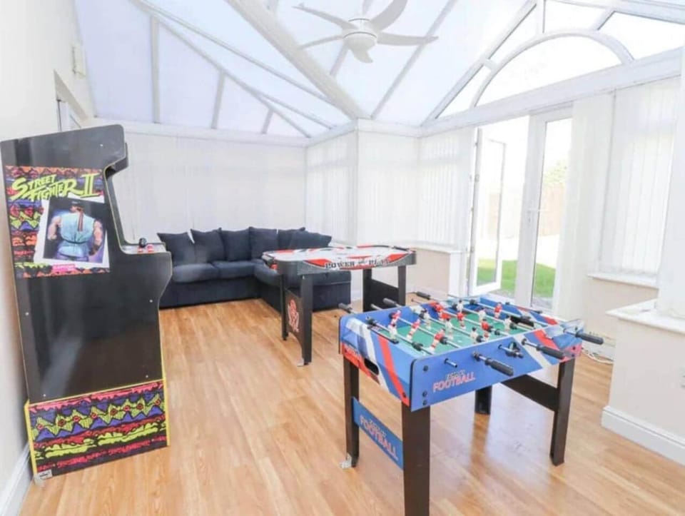 Close to the beach perfect family get away House in Wales