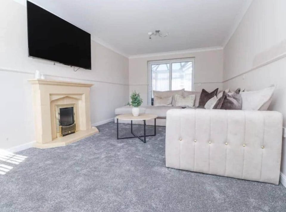 Close to the beach perfect family get away House in Wales