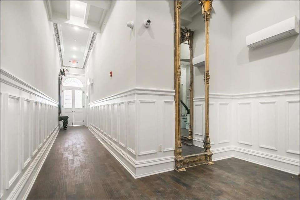 Elegant Victorian Centre City 1 BR Apartment Apartment in Rittenhouse Square