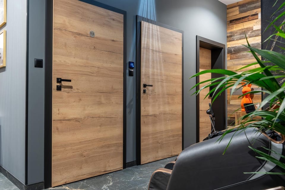 Bathroom, Lobby or reception