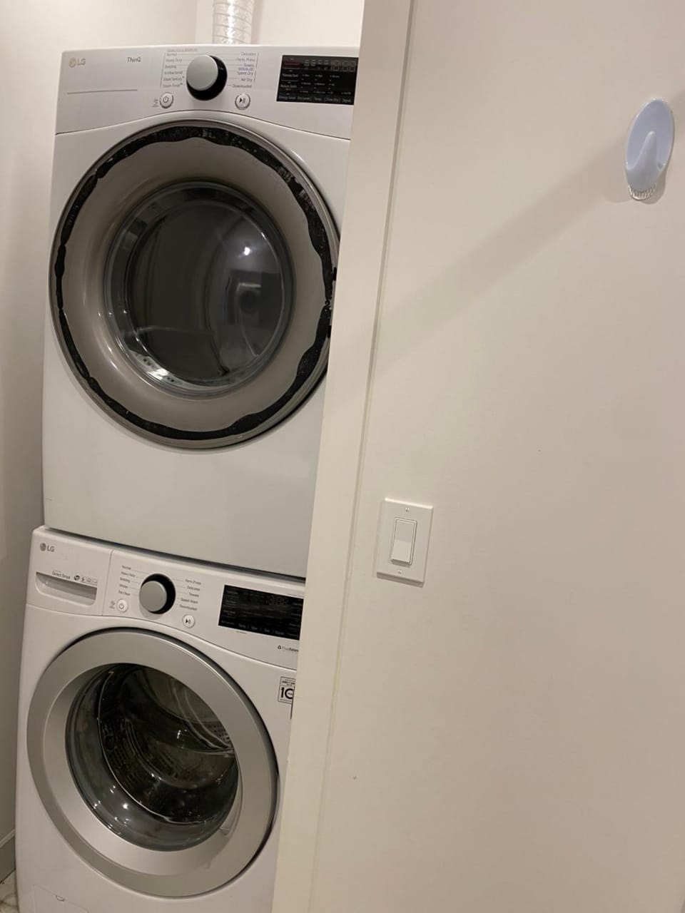 NICE FURNISHED CONDO Downtown Montreal - EC Apartment in Laval