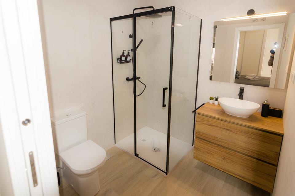 Shower, Bathroom