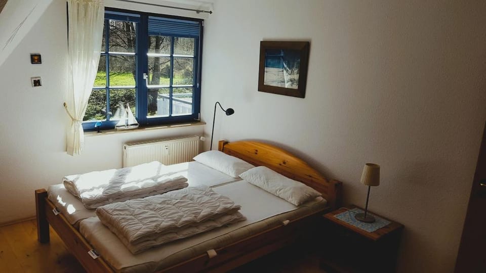Meerzeit Helle Ferienwohnung mit Balkon nahe der Ostsee Apartment in Prerow